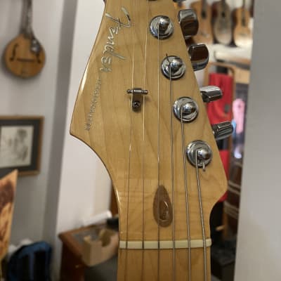 Fender Stratocaster American Deluxe 2006 - Sunburst lefty image 4