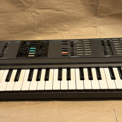 Yamaha Portasound VSS-100 Keyboard synth Sampler Sample 1980s - Black Anthracite Excellent condition in Original Box image 2