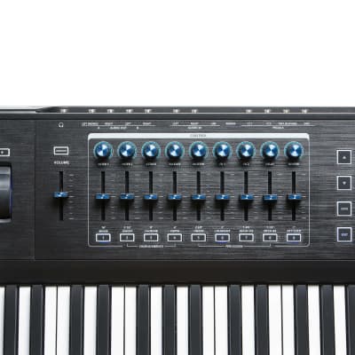 Kurzweil PC4-7 76-Key Performance Controller and Synthesizer Workstation with FlashPlay Technology and V.A.S.T Editing, 2GB Factory Sounds, and 6-Operator FM Engine image 8