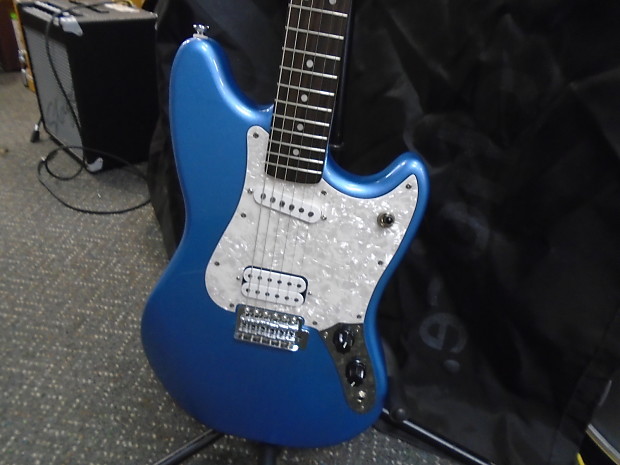 公式サイト - ハイブランドの新作が続々登場 Squier by Fender Cyclone Sonic Blue electric guitar | Reverb ギター