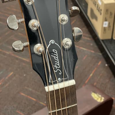 Gibson Montana J-45 Studio 2019 - Walnut Burst image 3