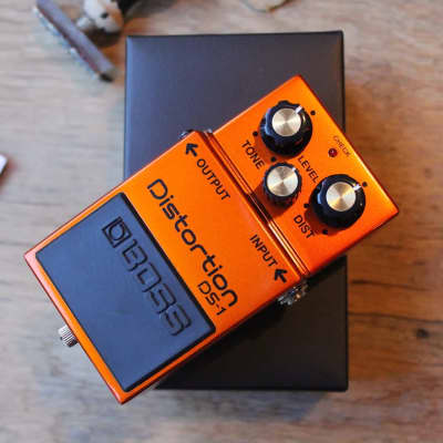 BOSS "DS-1 Distorsion 50th Anniversary Limited Edition" NUMBER SERIAL IS RANDOM imagen 2