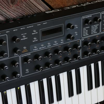 Dave Smith Instruments Prophet 08 PE 61-Key 8-Voice Polyphonic Synthesizer image 2
