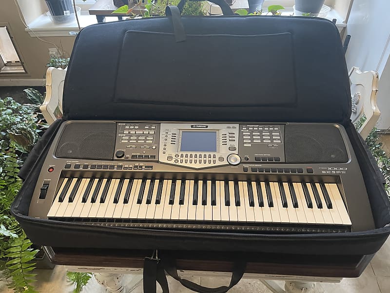 Portable Piano Yamaha PSR-3000 61-Key Arranger Workstation