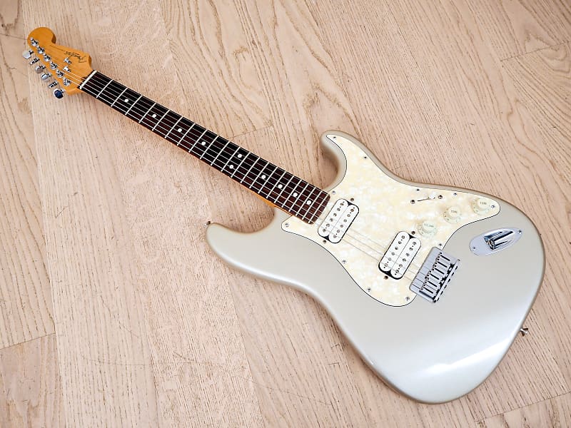 Fender USA BIG APPLE ストラトキャスター ケース付 Fender USA【Big Apple Strat】フェンダー ストラトキャスター 2