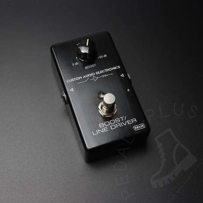 MXR MC401 CAE Boost/Line Driver