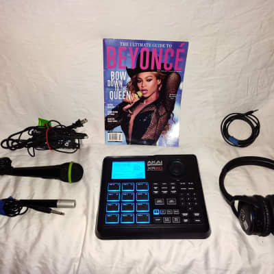 Akai XR20 2010s + Mic + Mic+ headphones + case