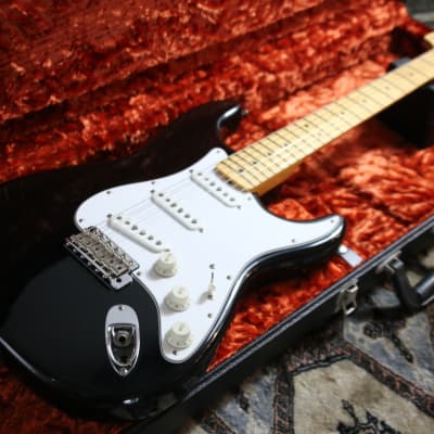 Fender Jimi Hendrix Voodoo Stratocaster with Maple Fretboard 1998 Black for sale