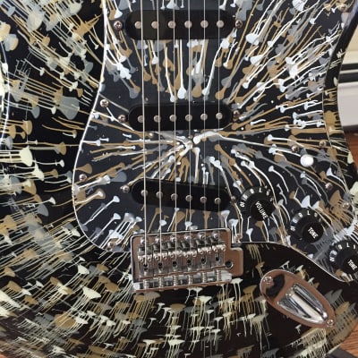 Fender  Splatter Stratocaster 2003 Black/Silver/Gold image 4