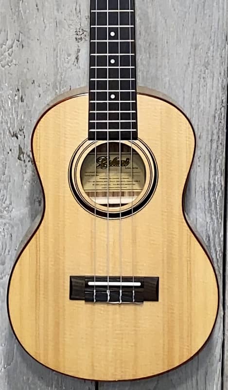 Leolani tenor store ukulele