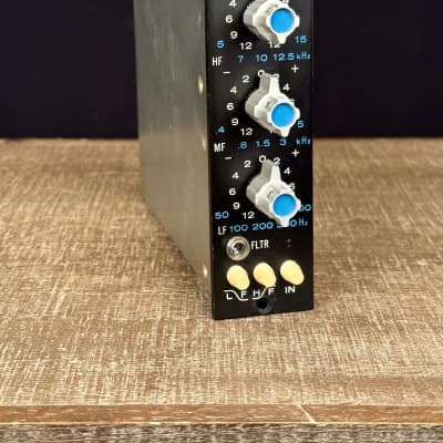 API 550b ヴィンテージ EQ シリアル2054番台 初期型 API 550b