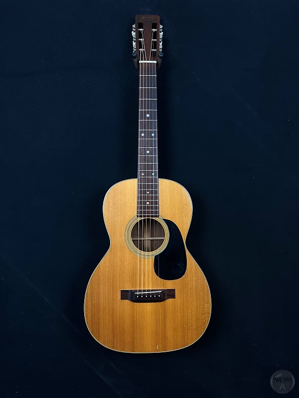 Martin 00-21 (12-fret) from 1969 in natural finish with non