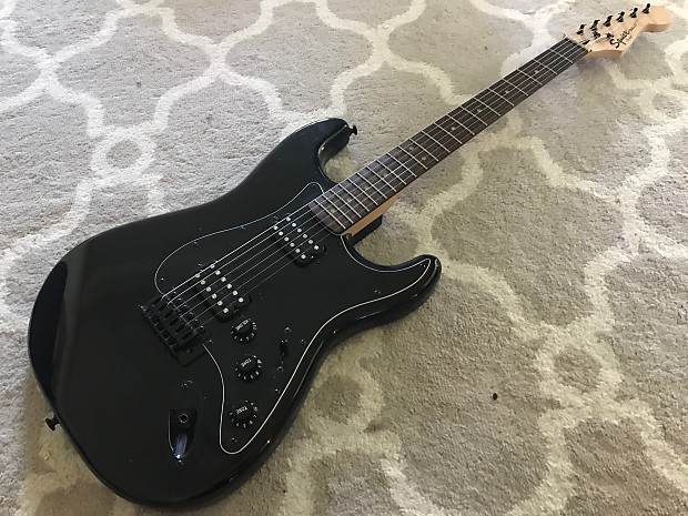 Squier stratocaster shop double humbucker