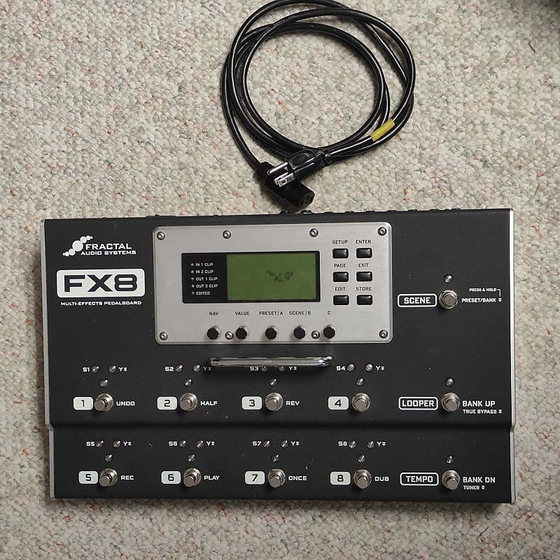 Fractal Audio FX8 Multi-Effects Pedalboard