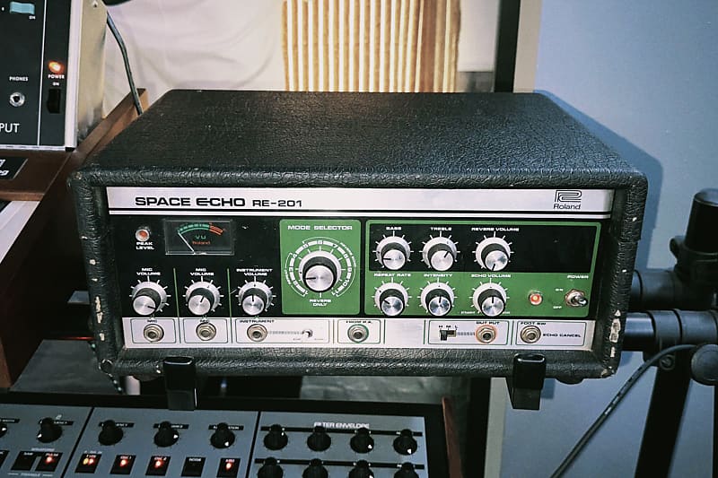 Roland RE-201 Space Echo Tape Delay / Reverb | Reverb UK