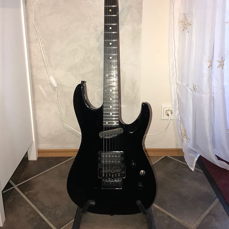 Extremely rare 1989 Kramer Proaxe Standard in Black