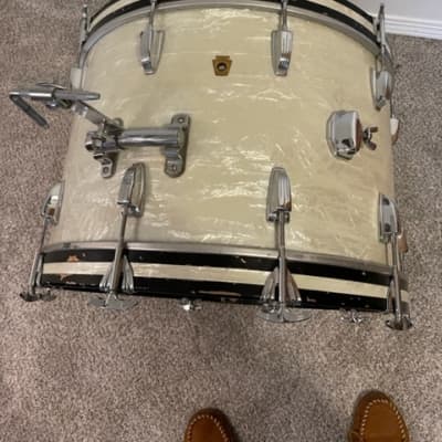 Complete Ludwig Super Classic 1965/66 White Marine Pearl Drum Kit image 6