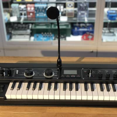 Korg microKORG XL+ 37-Key Synthesizer/Vocoder