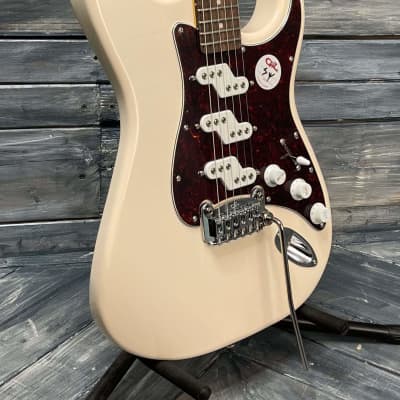 G&L Tribute Comanche Electric Guitar - Olympic White- Blem image 3