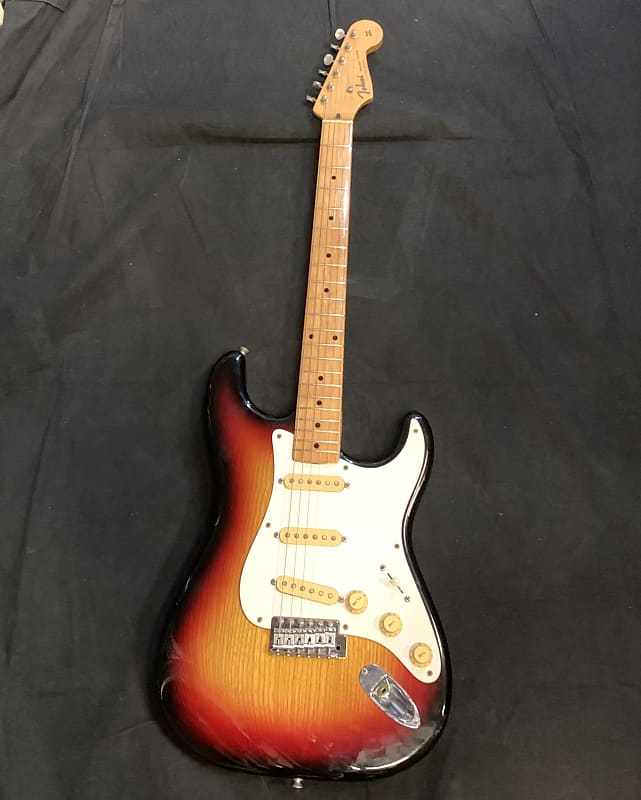 78’tokai springysound “real aged custom” 1978 Tokai Springy Sound - YouTube
