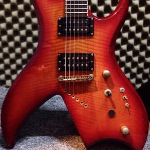 BC Rich ビッチ 目立ちます！送料込！調整済！ 楽器・機材