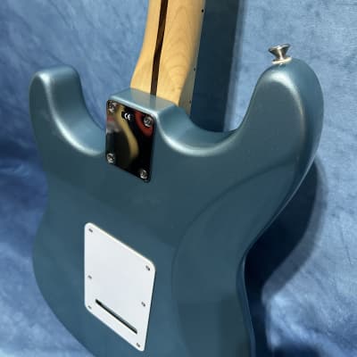 Fender Standard Stratocaster MIM 2002 Blue Agave image 16