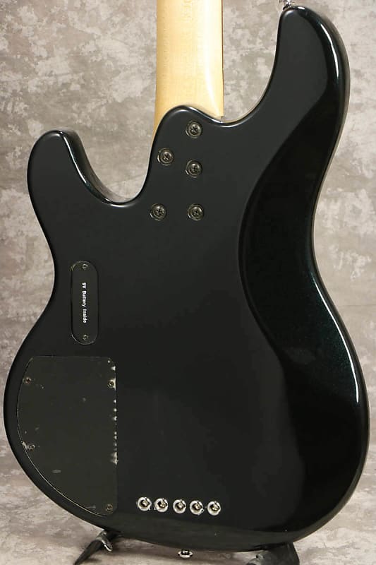 Ibanez ATKシリーズ ブラックエレキベース　ATK305RM Ibanez ATK305RM Metallic Black 中古｜ギター買取の東京新宿