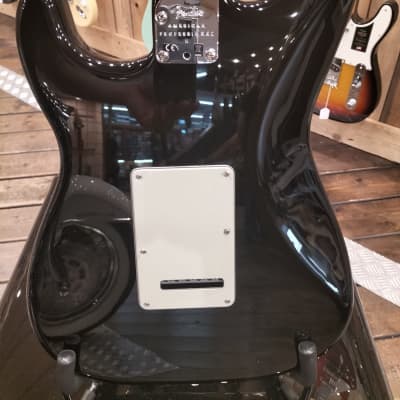 Fender American Professional II Stratocaster Maple Fingerboard, Black image 8