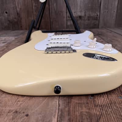 Fender CS Stratocaster Loaded Body image 8