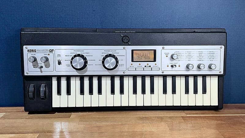 Korg MicroKorg XL 37-Key Synthesizer/Vocoder | Reverb Canada