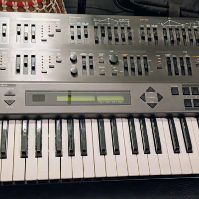 RESTORED & Upgraded Roland JD-800 61-Key Programmable Synthesizer 1991 - 1995