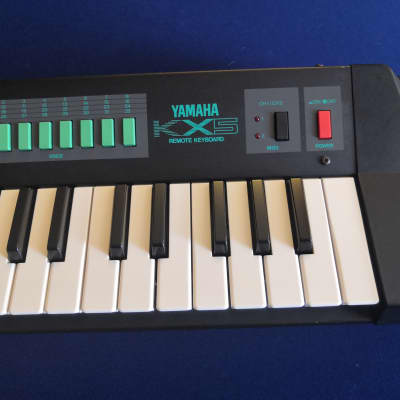 Yamaha KX5 Keytar image 5