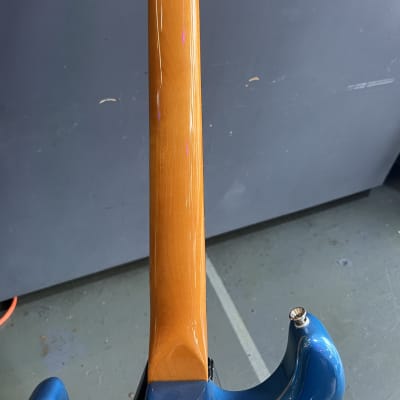 Squier Stratocaster - Blue sparkle image 10