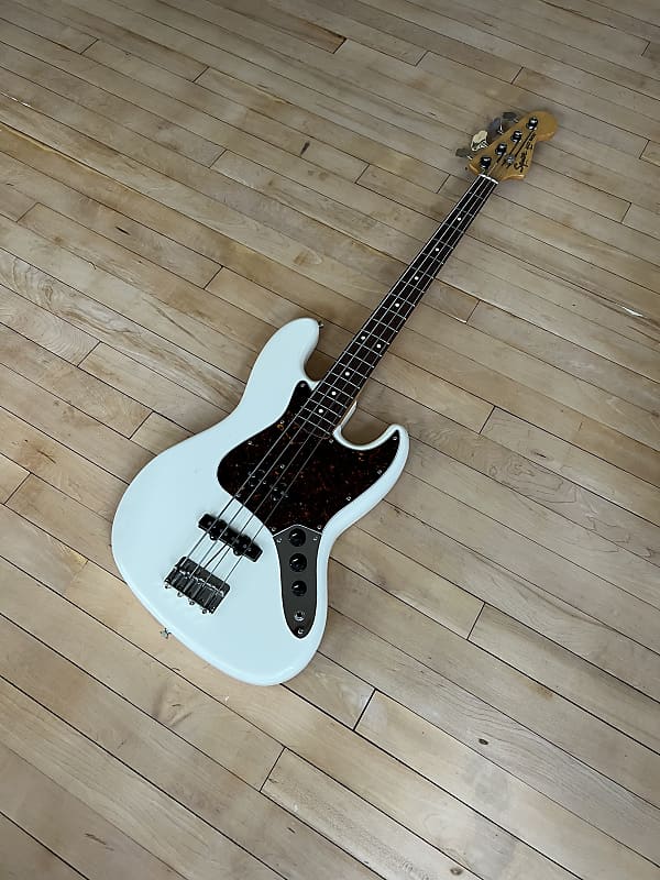 Fender Squier Jazz Bass JV 1983 - All Original | Reverb