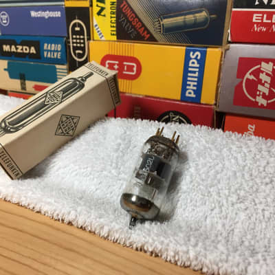 1 x NOS Telefunken E188CC Diamond◇Bottom ~ OE Boxed Grail Tone ~ E88CC CCa Upgrade ~ 3 Available ~ Layered Holographic Tone Sparkley Highs Warm Bass Smooth Imaging Organic Response image 3