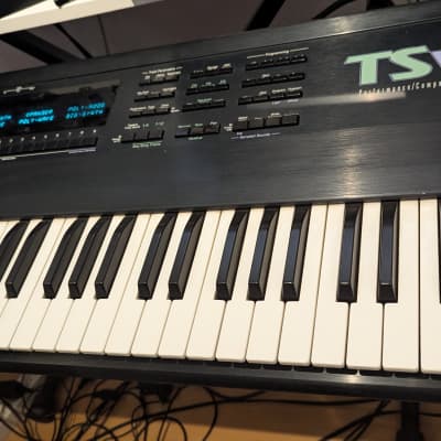 Ensoniq TS-10 Performance / Composition Synthesizer 1993 - Black