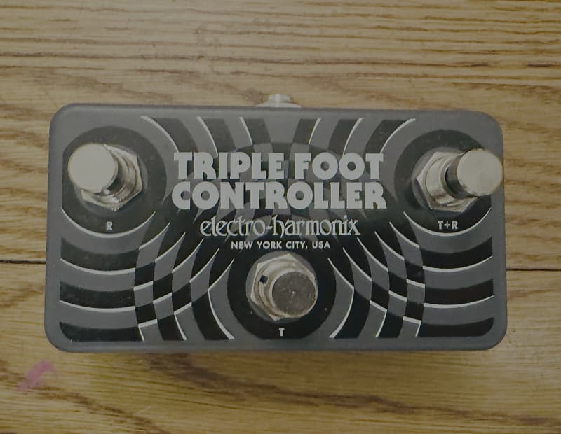 Electro-Harmonix Triple Foot Controller