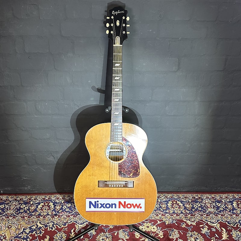 Video Epiphone 1951 FT-79 Jimi Hendrix & Kurt | Reverb Hungary