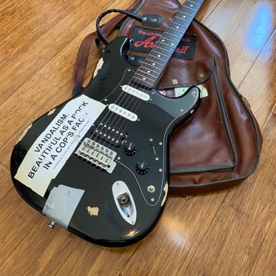 Fender Kurt Cobain Original 1990 Fender Japan 'Vandalism