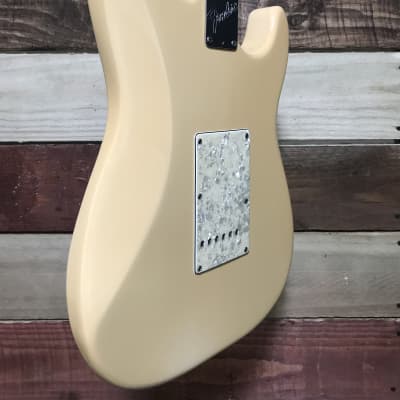 Fender American Standard Stratocaster Left-Handed RW Olympic White 1989 image 5