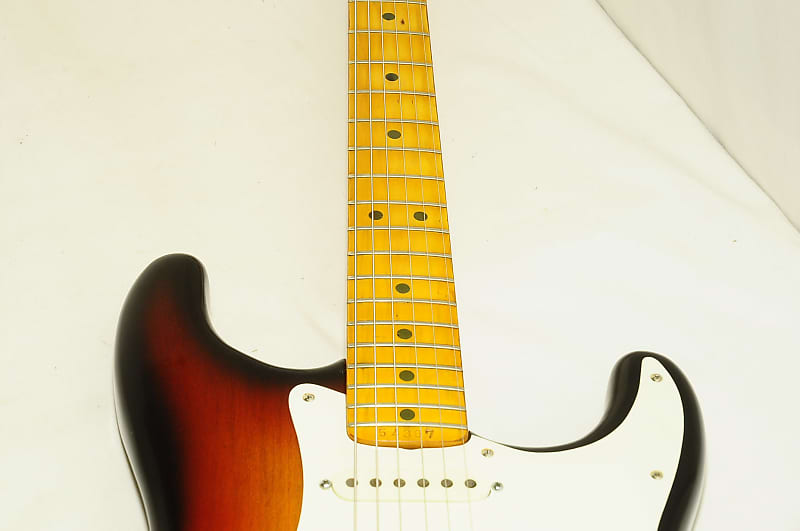 Good 1975 Fernandes FST-85 Small Head Electric w/Guitar Hard