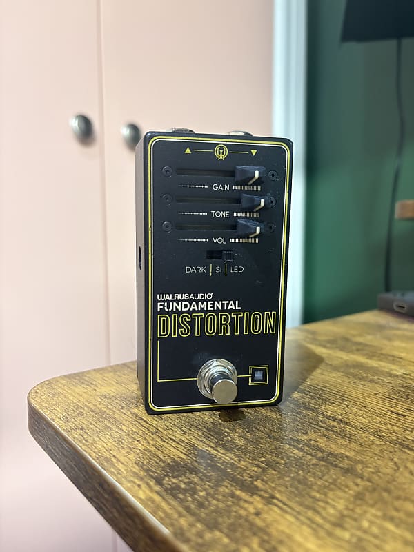 Walrus Audio Fundamental Distortion