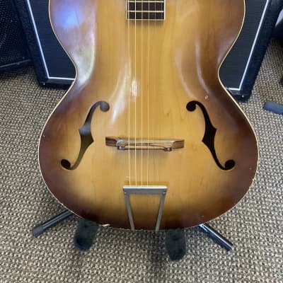 Silvertone Archtop N-3 1960's - Sunburst image 2