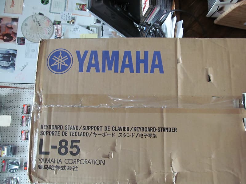 Yamaha L85 Piano Stand - Black image 1
