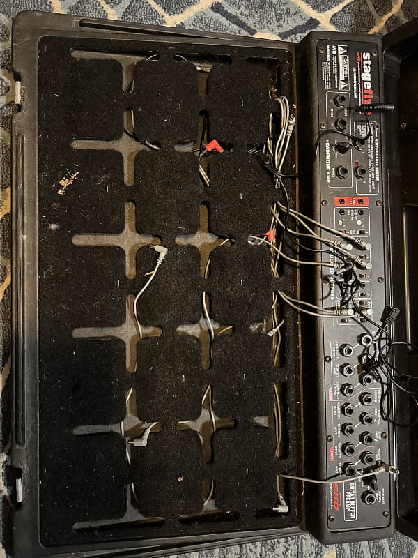 SKB StageFive Powered Pedal Board 2000’s Road worthy Reverb