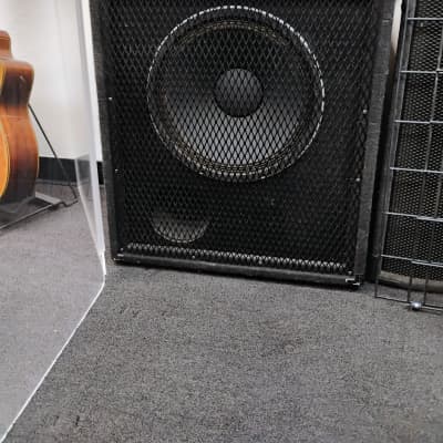 Peavey 115BX BW 700-Watt 1x15 Bass Speaker Cabinet | Reverb