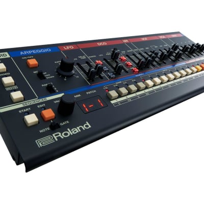 Roland JU-06A Synthesizer (New York, NY) (48thstreet)