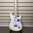 Fender Eric Clapton Stratocaster Olympic White with Maple Fingerboard 2022
