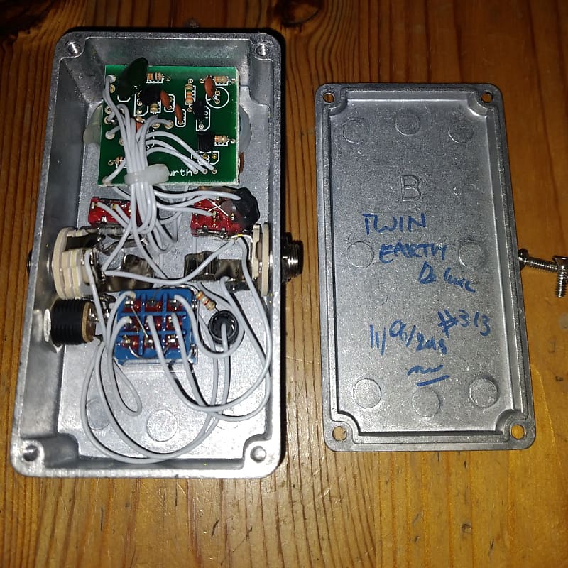 ギター NINE VOLT PEDALS FUZZ ファズ – NINEVOLT