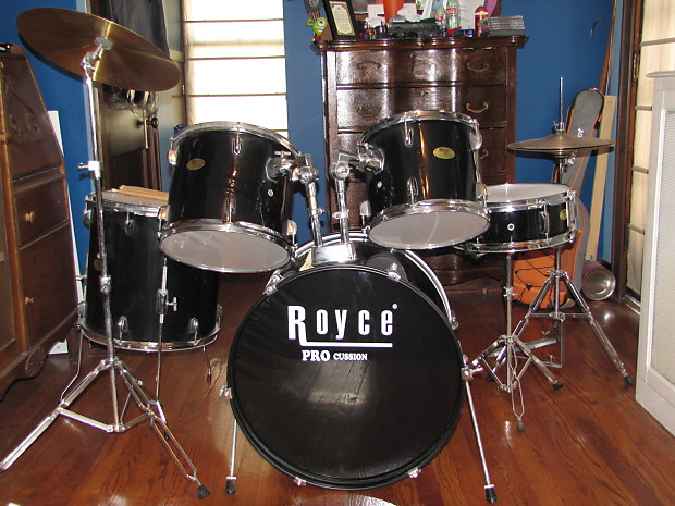 Royce Pro cussion 2003 Black Drum Set